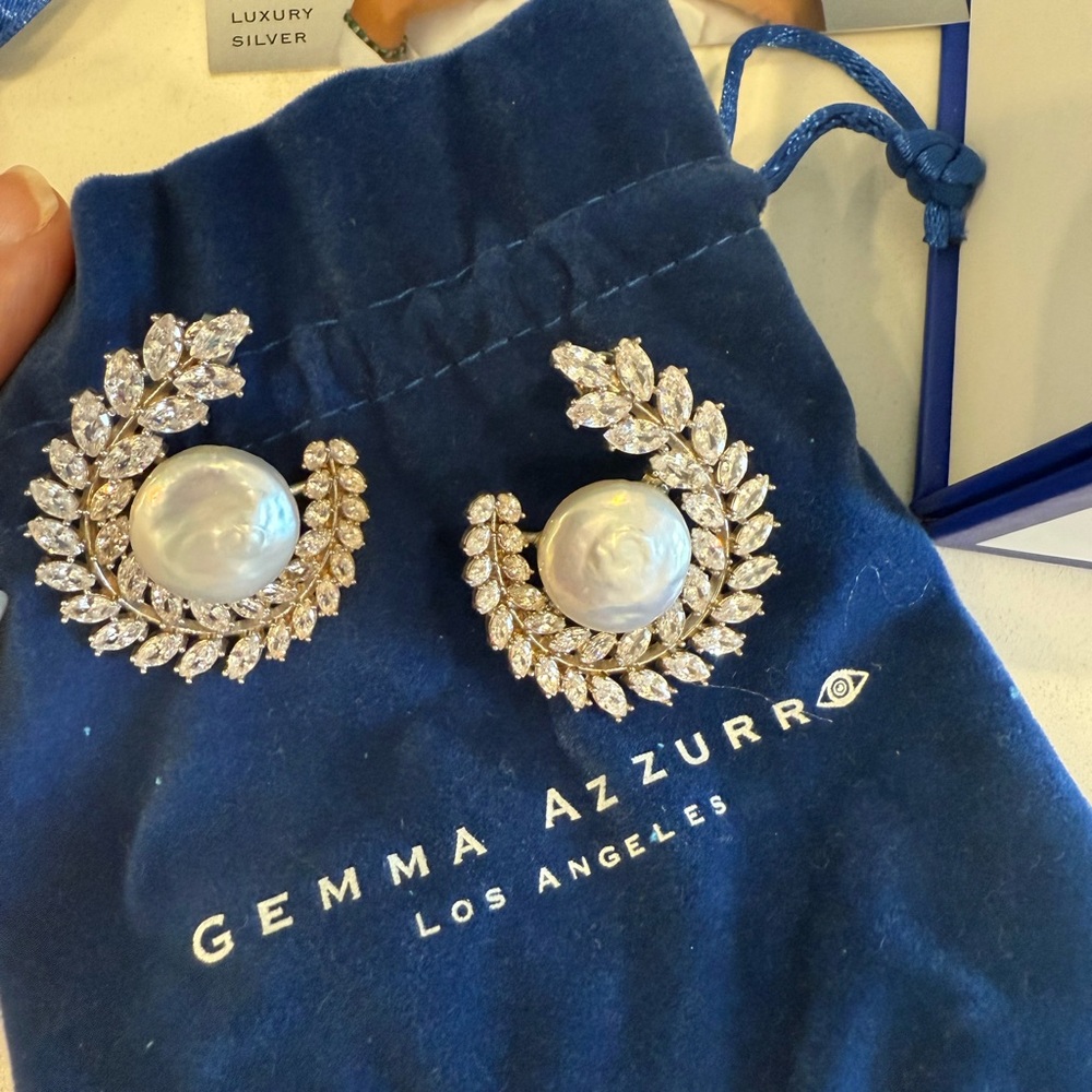 Gemma Azzurro 925 Silver & White Pearl, cz Diamond Earrings
